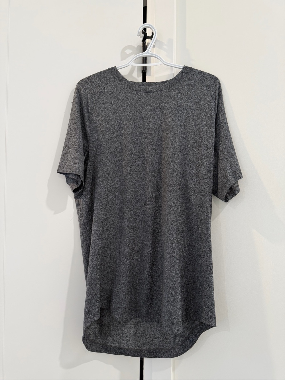 Men’s Lululemon t-shirt